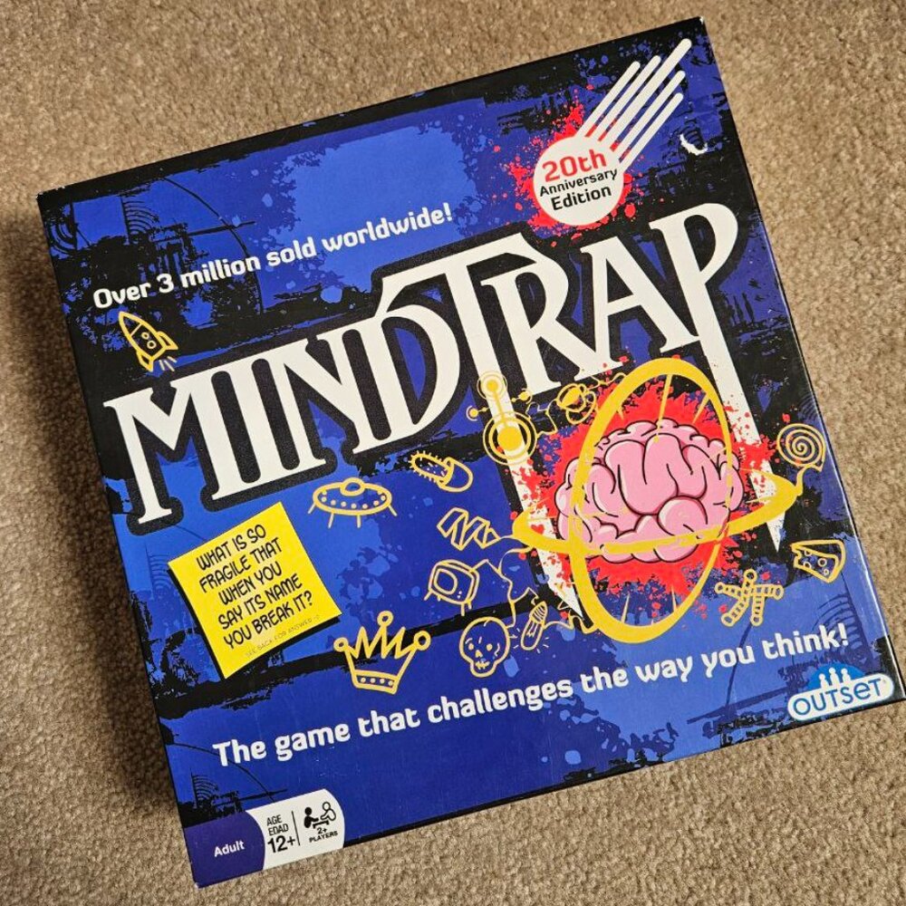 OUTSET MEDIA MINDTRAP Game of Logic and BRAINTEASERS -‎ Opened but Never Used